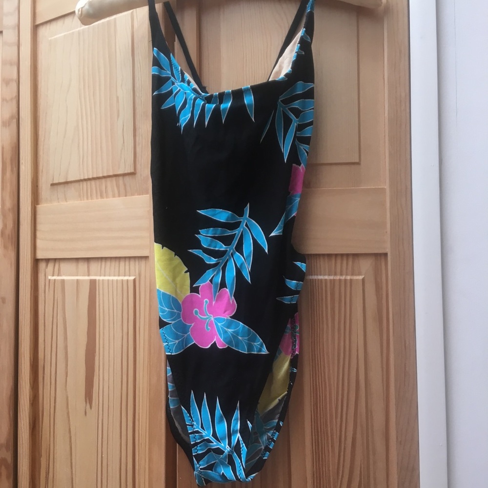 Elisabeth Stewart, Swimsuit, Size 9/10